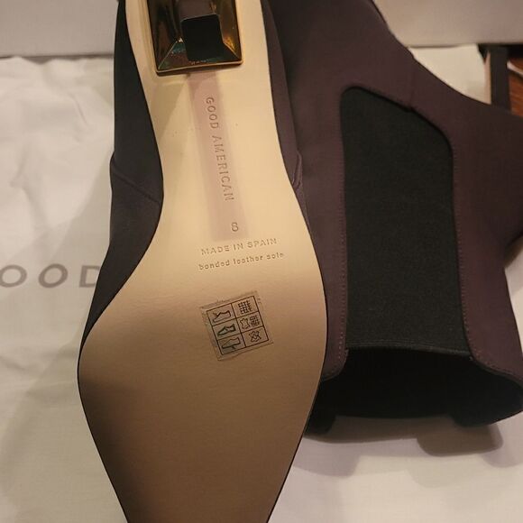 NIB Good American Chocolate Neoprene Chelsea Pointed Toe Women's 8 - Picture 8 of 12